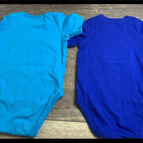 Bundle of onesies, Sz 6-9 Mos. - Picture 3 of 13